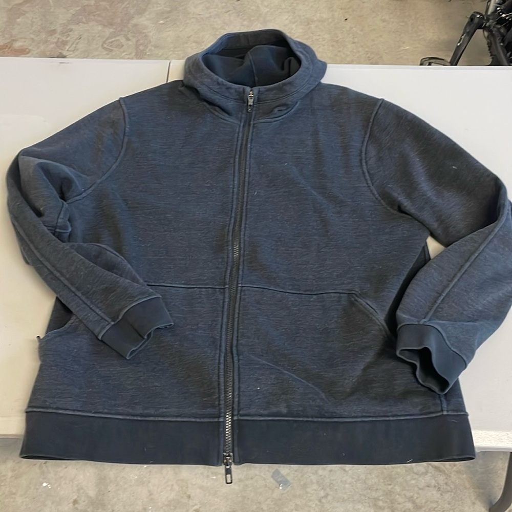 Men’s Lululemon full zip hoodie size XL